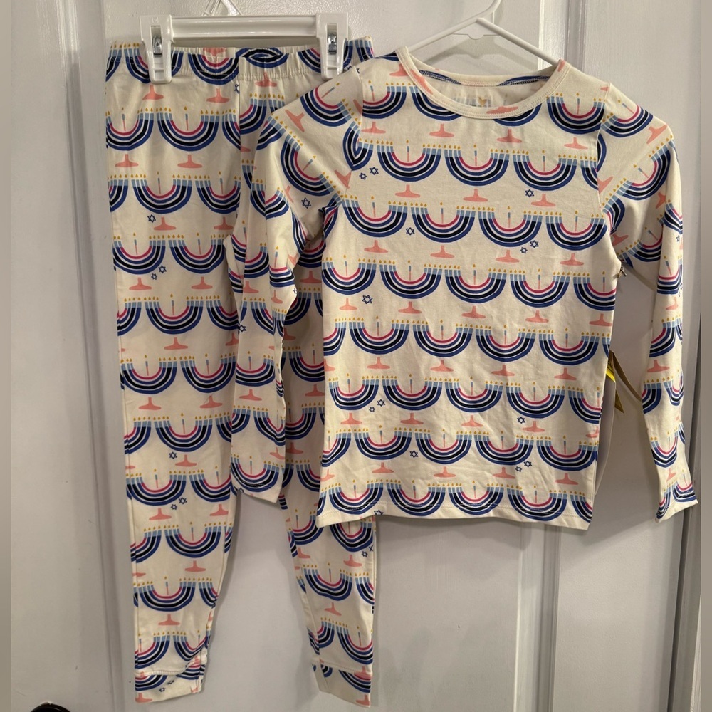 Pink Chicken Hanukkah Menorah Printed Organic Cotton Blend Pajama Set NEW W TAG